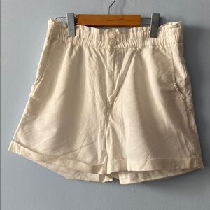 Women's White Shorts Size 10